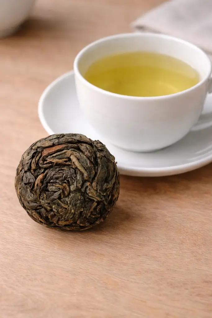 Boule de thé vert avant infusion